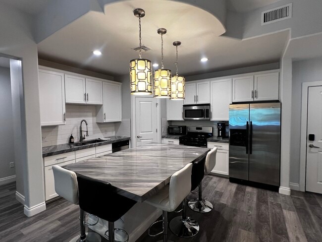 property at 945 E Playa del Norte Dr