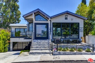 3420 Blair Dr in Los Angeles, CA - Building Photo - Building Photo