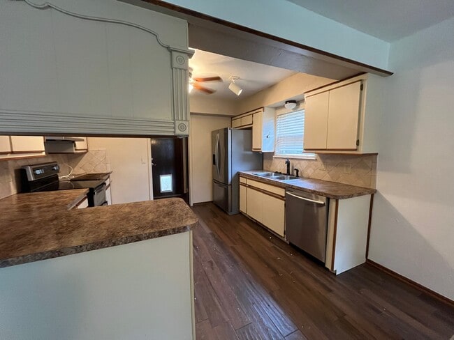 1501 SW 86th St in Oklahoma City, OK - Foto de edificio - Building Photo