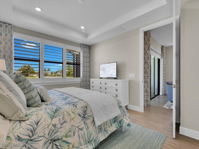 11694 Canal Grande Dr