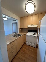 2500 SW 6th St in Miami, FL - Building Photo