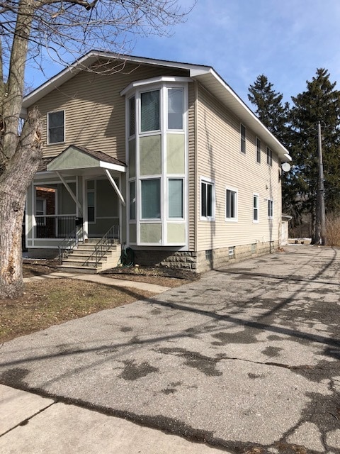 property at 458 Laprairie St