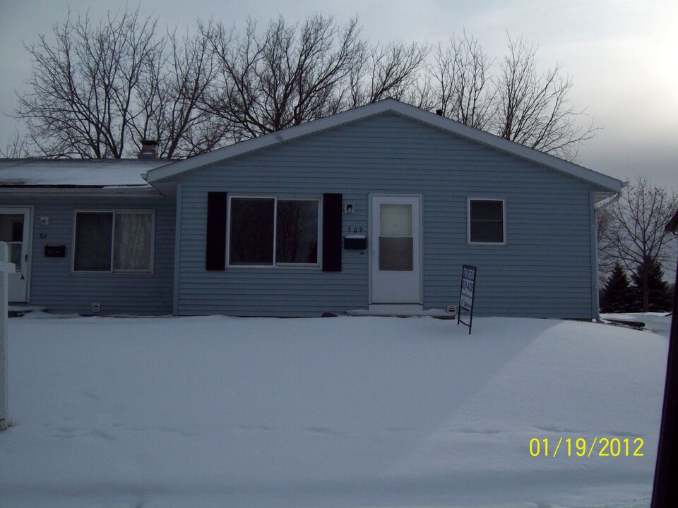 509 Dapin Rd in Madison, WI - Building Photo