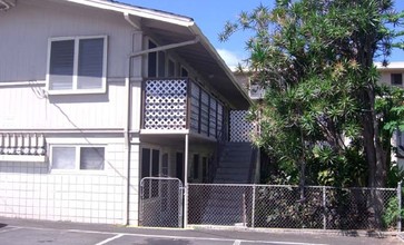 15 Iliahi St in Honolulu, HI - Foto de edificio - Building Photo