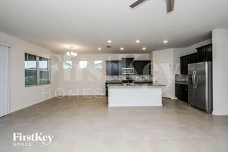 31827 Tansy Bnd in Wesley Chapel, FL - Foto de edificio - Building Photo