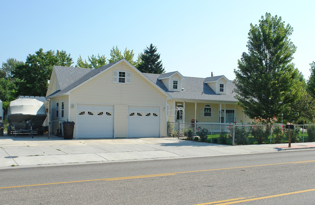 4900 N Alworth St in Garden City, ID - Building Photo - Building Photo