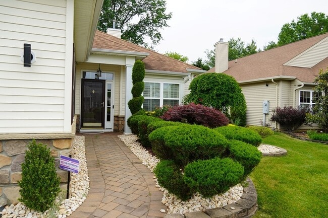 property at 185 Valencia Dr