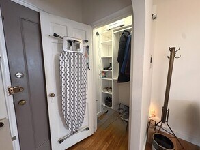 341 Tappan St in Brookline, MA - Building Photo - Building Photo