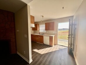 200 Stone Henge Ln in Jacksboro, TN - Building Photo - Building Photo