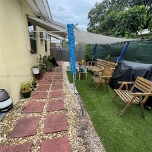 2526 McKinley St in Hollywood, FL - Building Photo - Building Photo