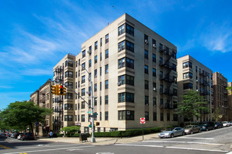 499 Fort Washington Avenue in New York, NY - Building Photo - Building Photo