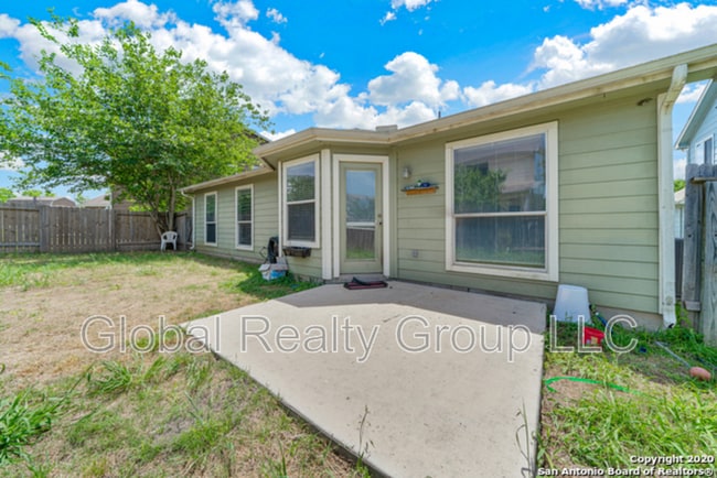 124 Burning Tr in Cibolo, TX - Building Photo - Building Photo