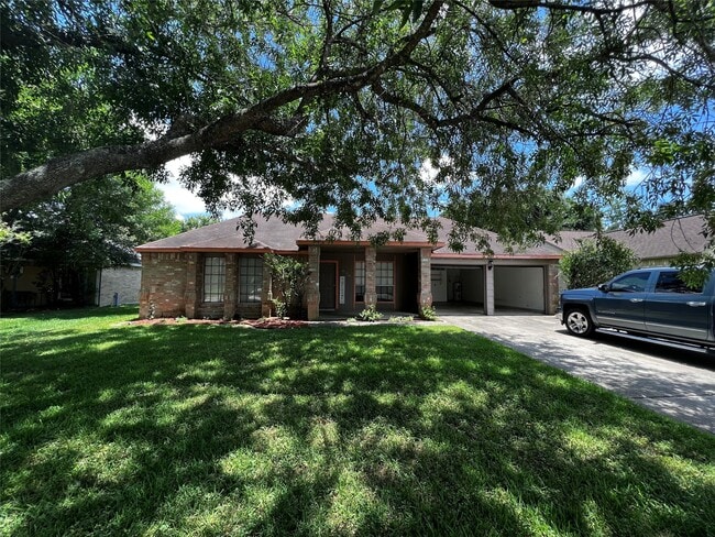 630 Spring Breeze St in League City, TX - Building Photo - Building Photo