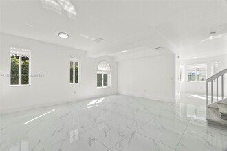 15786 SW 141st St in Miami, FL - Foto de edificio - Building Photo