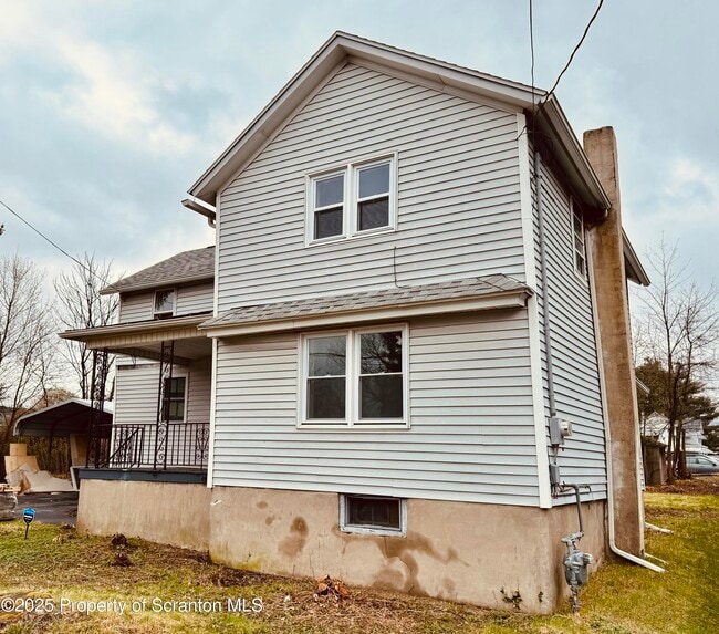 property at 3269 Cedar Ave