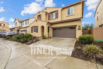 4166 Hydo Lk Wy in Sacramento, CA - Building Photo - Building Photo