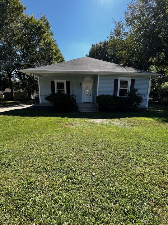 1835 Arkray St in Gastonia, NC - Building Photo