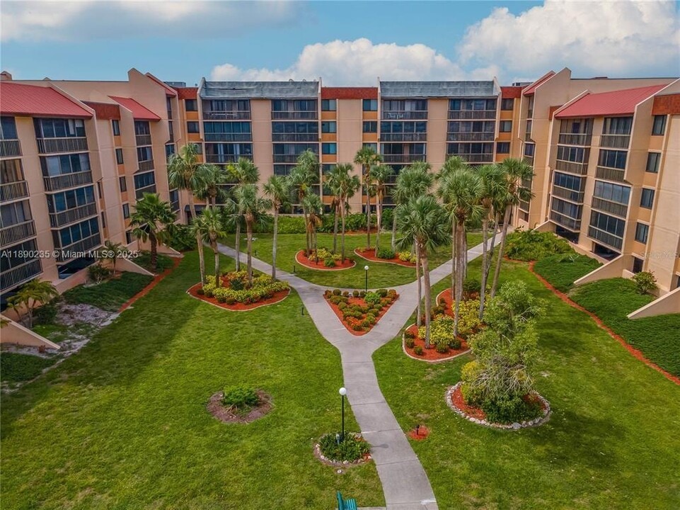 3006 Caring Way in Port Charlotte, FL - Building Photo