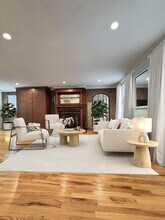 211 Pavonia Ave, Unit B in Jersey City, NJ - Foto de edificio - Building Photo