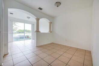 2818 SE 16th Ave in Homestead, FL - Building Photo - Building Photo