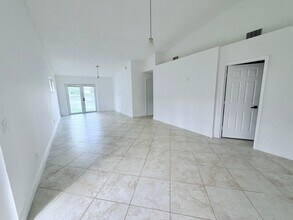 34 Paxford Ln in Boynton Beach, FL - Building Photo - Building Photo