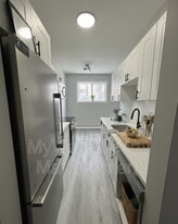 10930-10953 53 Ave NW in Edmonton, AB - Building Photo