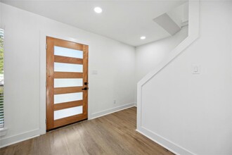 9443 Radio Rd-Unit -A in Houston, TX - Building Photo - Building Photo