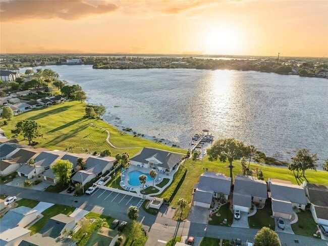 4004 Cypress Landing S in Winter Haven, FL - Foto de edificio - Building Photo