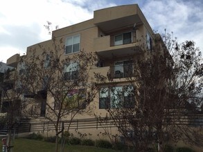 The Pinnacle in Vallejo, CA - Building Photo - Building Photo