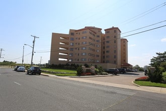 Sandcastle Condominiums in Long Branch, NJ - Building Photo - Building Photo