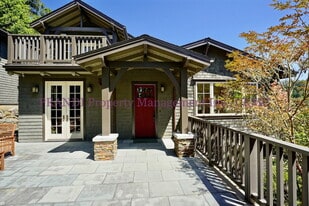 422 Live Oak Dr in Mill Valley, CA - Building Photo