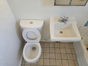 2866 N Alvernon Way, Unit 2866 in Tucson, AZ - Building Photo - Building Photo