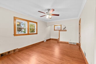 1001 Woodsdale Ave in Toledo, OH - Building Photo - Building Photo