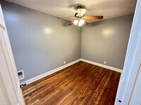 2000 Cliftwood Ave photo'