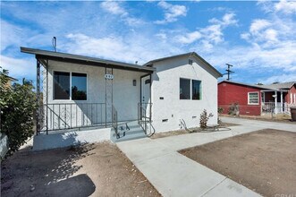907 W Arbutus St in Compton, CA - Building Photo - Building Photo