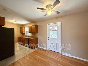 12 W Haith Dr in Asheville, NC - Building Photo - Building Photo