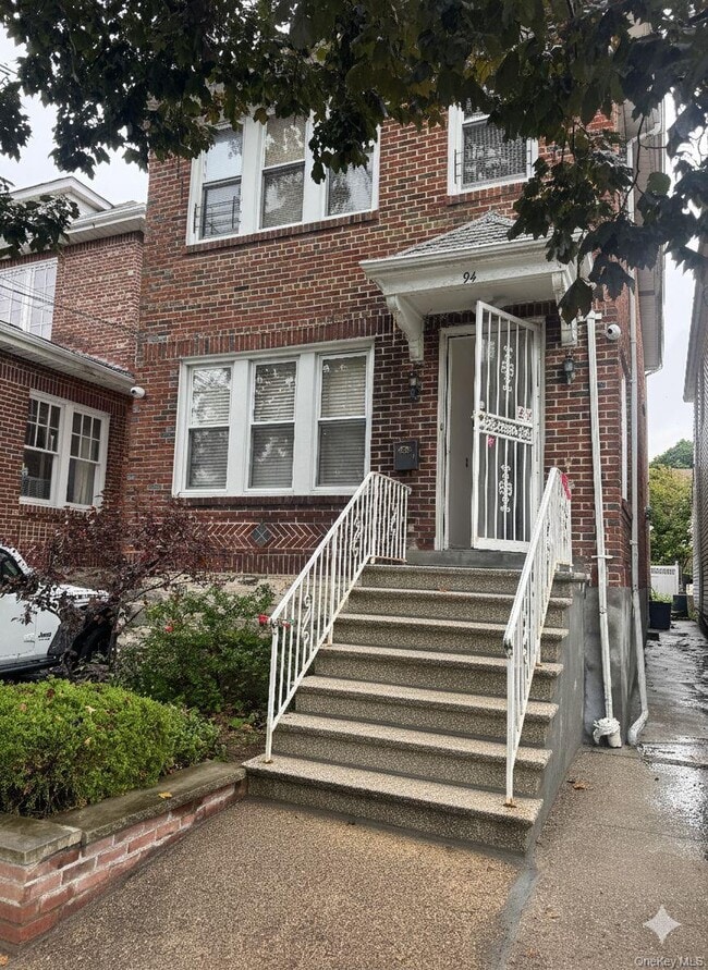 property at 94 Hyatt Ave