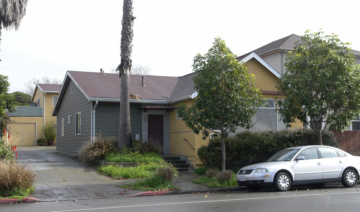 1729 6th St in Berkeley, CA - Building Photo