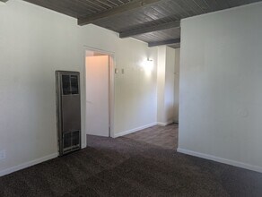 1146 Stoddard Ave in Modesto, CA - Building Photo - Building Photo