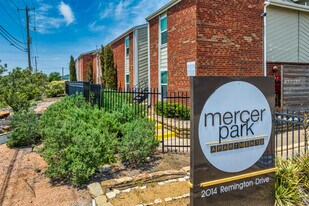 Mercer Park in Arlington, TX - Building Photo
