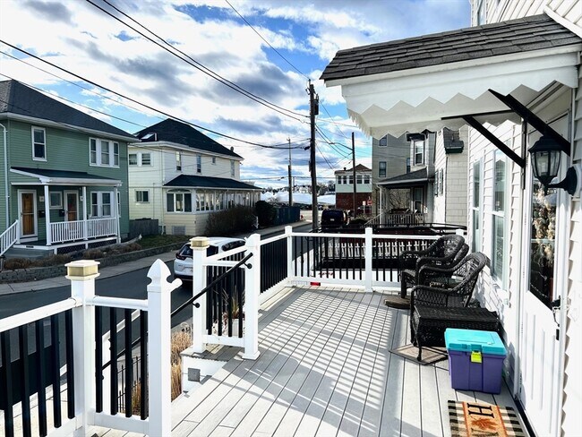 20 Beacon St in Winthrop, MA - Building Photo - Building Photo