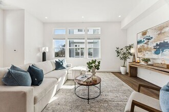 2125 Hoskins Dr in Houston, TX - Building Photo - Building Photo