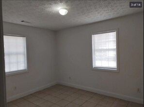 203 Westchester Cir in Athens, GA - Building Photo - Building Photo