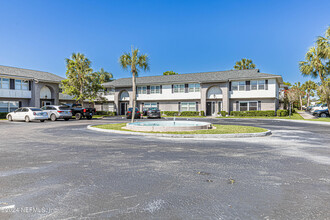 695 A1A N in Ponte Vedra Beach, FL - Foto de edificio - Building Photo