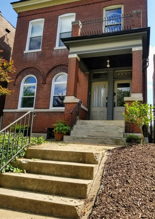 3506 McKean Ave, Unit FL1 in St. Louis, MO - Foto de edificio