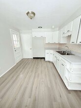 456 Lee Dr in Pittsburgh, PA - Building Photo - Building Photo