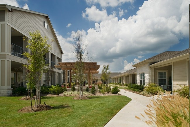 Heritage Crossing in Santa Fe, TX - Building Photo - Building Photo