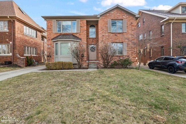 904 Trombley Rd in Grosse Pointe Park, MI - Building Photo - Building Photo