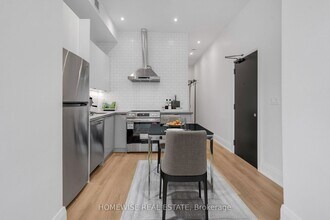 1542 King St W in Toronto, ON - Building Photo - Building Photo