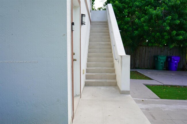 1489 NW 59th St in Miami, FL - Building Photo - Building Photo